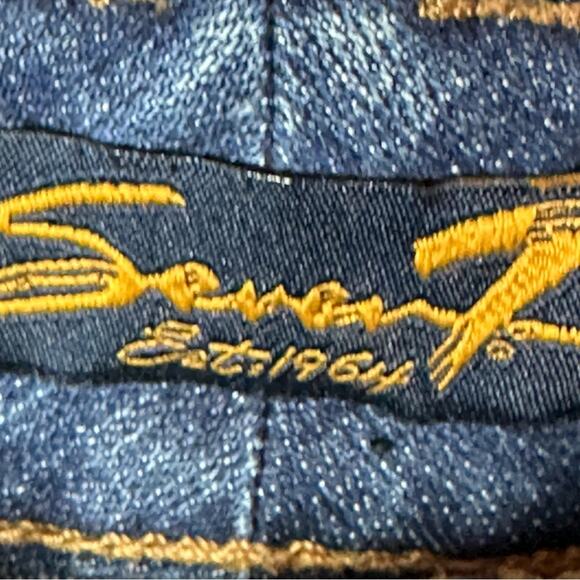 Seven7 Denim Embroidered Cutoff Style Shorts - Picture 3 of 8